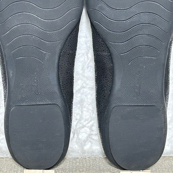 Clarks Womens Black Nubuck Leather Neenah Garden SlipOn Ballet Flats SZ 8 WIDE - Picture 8 of 10